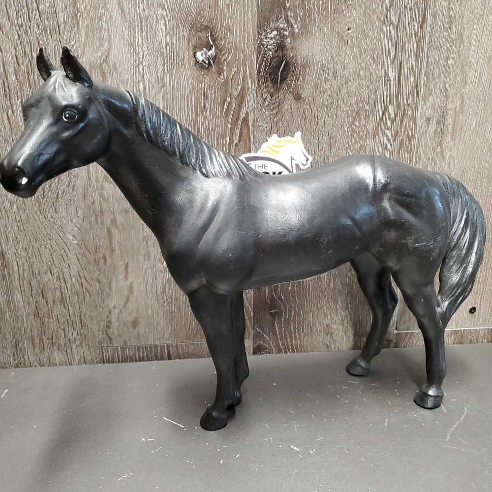 Metal Horse Statue *vgc, mnr chips, scratches, scrapes & dust