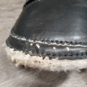 Closed Boots, Fleece, velcro *fair, dirty, older, clumpy, stains, pilly, hairy velcro, pilly, TORN