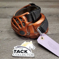 1 Only Hoof Boot *gc/fair, clean & dirty, residue, inside toe hole
