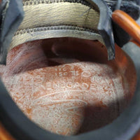 1 Only Hoof Boot *gc/fair, clean & dirty, residue, inside toe hole