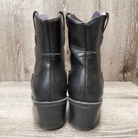 Synthetic Short Pointy Toe Western Boots *vgc, mnr dirt, scrapes & scratch
