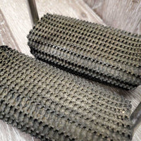 Pr Stirrup Irons, add on mesh grips *gc, dirty, scratches
