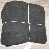 Hvy Wool Cooler, fleece collar, tail *gc, v. hairy, mnr dirt, oily?, stained binding, clumpy

