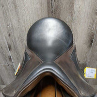 17.5 *adj *Set XW 6.5" Schleese Obrigado Monoflap Dressage Saddle, Navy Schleese Cover, Lg Exterior Front Blocks, Wool Flocking, Shouler Relief, Rear Gusset Panels, for Short Back, Flaps: 17"L x 10"W Serial #: 2-RW-SR PLUS 17352S0816

