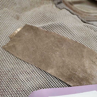 Hvy Fly Mask *gc, v.dirty/mud, hairy, clumpy, mnr threads
