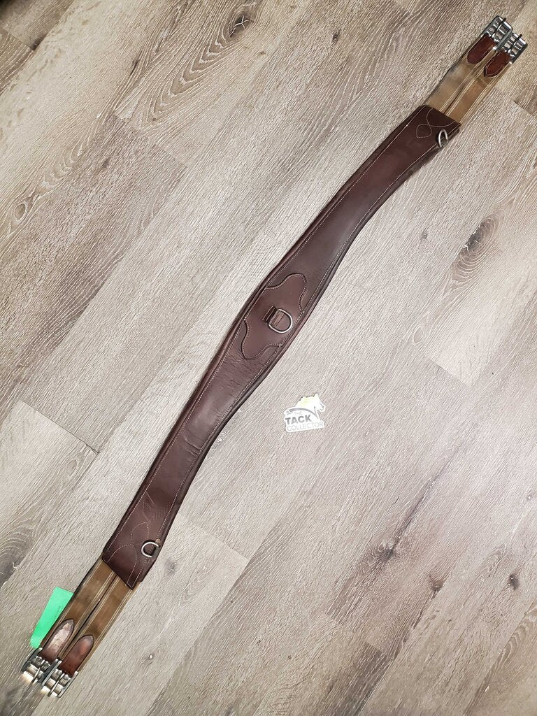 Padded Leather Girth, 2x els, 3x D Ring *vgc/gc, clean, rubs, faded, scratches, dry, deep/hard creases, stretched els