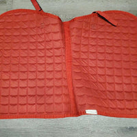 Quilt Jumper Saddle Pad *gc, mnr pills, hair, snags, stains, rubs, puckers