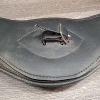 Padded Anatomical Dressage - Short Girth, center strap *filthy, gc, hairy, faded, creases, scratches

