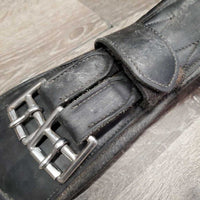 Padded Leather Dressage - Short Girth, 2x Els, D Ring *gc/fair, hair, dirty, thick film, dry, creased, cracked
