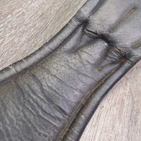 Padded Leather Dressage - Short Girth, 2x Els, D Ring *gc/fair, hair, dirty, thick film, dry, creased, cracked
