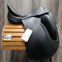 17/17.5" Adj *set MW *5.25" Erreplus Elena Dressage Saddle, Black LeMieux Cover, Wool Flocking, Xlg Exterior Front Blocks, Flaps: 19.5"L x 11"W Serial #: 170246672BLAI
