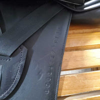 17/17.5" Adj *set MW *5.25" Erreplus Elena Dressage Saddle, Black LeMieux Cover, Wool Flocking, Xlg Exterior Front Blocks, Flaps: 19.5"L x 11"W Serial #: 170246672BLAI
