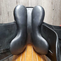 17/17.5" Adj *set MW *5.25" Erreplus Elena Dressage Saddle, Black LeMieux Cover, Wool Flocking, Xlg Exterior Front Blocks, Flaps: 19.5"L x 11"W Serial #: 170246672BLAI
