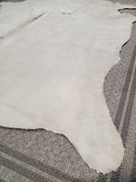 Cowhide Rug *xc/vgc, mnr dirt, curled edges

