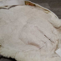 Sheepskin Jump Saddle Seat Saver *gc, clean, clumpy, rubs, mnr hairy, stretched elastic, older, stiff
