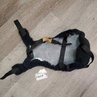 Sheepskin Jump Saddle Seat Saver *gc, clean, clumpy, rubs, mnr hairy, stretched elastic, older, stiff, torn/thin spot
