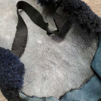 Sheepskin Jump Saddle Seat Saver *gc, clean, clumpy, rubs, mnr hairy, stretched elastic, older, stiff, torn/thin spot
