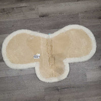 Sheepskin Fitted Hunter Saddle Pad *gc, clumpy, pilly, torn edge, mnr hair, dingy, rubs, stains, puckers, older