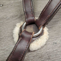 5 Point Breastplate, 3 Sheepskins *gc, dusty, scrapes, xholes, clean, rubs, dry, MISSING 1 Strap
