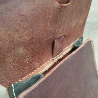 Leather Horseshoe? Thigh Saddle Bag *xc, scuffs, scratches, mnr dirt
