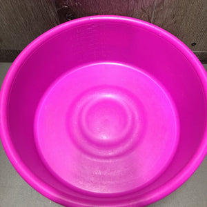 Round Plastic Pan *vgc, clean, mnr scuffs, scratches