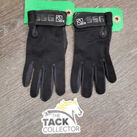 JUNIORS Pr Cloth Riding Gloves *gc, mnr rubs, thinning, peeling, mnr hair
