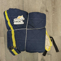 Lt Quilt Stable Blanket *gc, older? mnr hair, dirt, threads, stains, rubs, puckers, snags