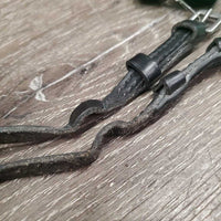 v.Narrow Fine Leather Spur Straps *gc, clean, twists, rubs, dents, creases, dry
