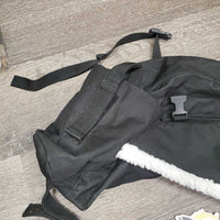 English Saddle - Nylon & Fleece Cantle - Trail Bag *vgc, clean, clumpy fleece, hair, mnr undone stitchign & loose thread
