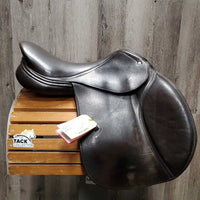 17.5" Adj *set W 6" Schleese Pouvoir Close Contact, 2 Billet Guards, 4 Velcro Blocks, Schleese Navy Cover, Wool Flocking, Rear Gusset Panels, Shoulder Relief, Flaps: 14"L x 14"W Serial #: 3-17.5 644050306

