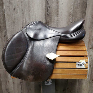 17.5" Adj *set W 6" Schleese Pouvoir Close Contact, 2 Billet Guards, 4 Velcro Blocks, Schleese Navy Cover, Wool Flocking, Rear Gusset Panels, Shoulder Relief, Flaps: 14"L x 14"W Serial #: 3-17.5 644050306