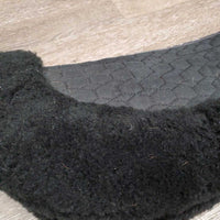 Quilt Sheepskin Half Pad, rolled edges *vgc, clean, mnr hair, rubs, clumpy, faded
