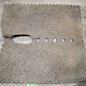 Felt Scalloped Western Saddle Pad, Wither Relief *gc, dirty, clumpy, pills, rubs, hair