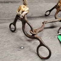SS Jointed Combo Barrel Bit, Lariat Rope Noseband *fair, stiff, v.rusty, clean, mnr residue