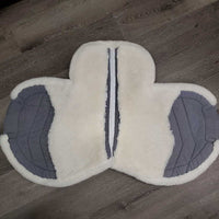 Sheepskin Shimmable Fitted Hunter Saddle Pad, non-slip top, mesh, 2 shims *vgc, clean, mnr stains, hair, threads, clumpy, puckers