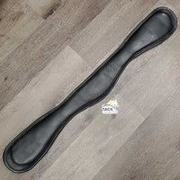 Padded Leather Anatomical Dressage Girth *vgc, dirty & hairy seams, mnr dirt, scuffs, scratches & stains?
