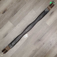 Leather Girth, 2x els *vgc, clean, mnr hair, dirt, scuffs, residue & paint?

