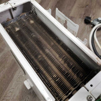 Propane Powered Tankless Wash/Shower Water Heater, hoses, Shower Head, Top Cover *gc, older, WORKS, dirt, scratches, stains
