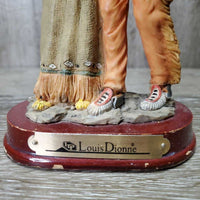 Louis Dionne Indigenous Couple Statue *vgc, mnr dust
