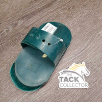 Plastic Curry, handle *gc, dirty, scrapes, scratches, sticker residue, hair, bent bristles
