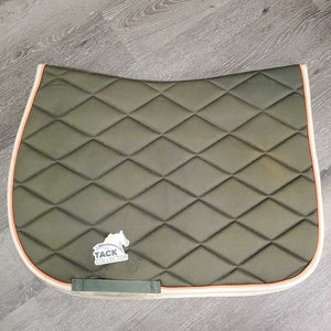 Thick Quilt Jumper Saddle Pad *vgc, dirt, mnr hair, stains, pills, rubs, faded