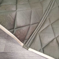 Thick Quilt Jumper Saddle Pad *vgc, dirt, mnr hair, stains, pills, rubs, faded