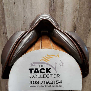 17.5 Adj *set MW *5" Custom Saddlery Monoflap Saddle, Black Custom Saddlery Cover, Wool Flocking, Rear Gussets, Large Exterior Front Pencil Roll & Back Block, Flaps: 15"L x 14.25"W Serial #: 22712 175 13
