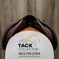 17" MW 5.25" Vega Close Contact, 2 Billet Guards, Black Vega 1/2 Cover, Wool/Felt Panels, Med Front & Back Blocks, Flaps: 13.25"l x 13"W Serial #: 17 N 2612105 M 2 -1.5
