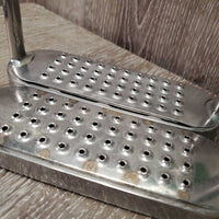 Fine Hvy Stirrup Irons, cheese grater grips *vgc/gc, clean, dirty, scratches, residue, scuffs
