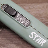 Body Clippers, 2 prs blades, box *TURNS ON - Motor Sounds OK, NEEDS REPAIR: NEW HEAD?FEET *gc/fair, hair, dirt, v.hairy filter, loose head, grooved feet
