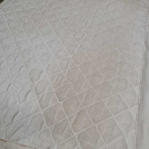 Thin Quilt Jumper Saddle Pad, "Superman" *gc, pilly, mnr stains, dingy, threads, rubs, undone stitching