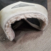 Stiff Mesh Fly Mask, 0 ears *vgc, mnr hair, dirt, stains
