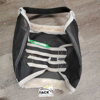 Stiff Mesh Fly Mask, 0 ears *vgc, mnr hair, dirt, stains
