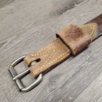 Flat Plain Leather Back Cinch, sliding leather center strap, conway fair/gc, clean, rubs, faded, scrapes, rubs, residue, rust
